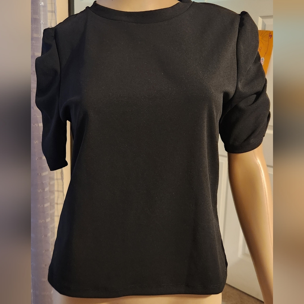 Haute Monde Black Short Sleeve Top